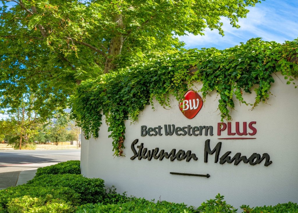BEST WESTERN PLUS Stevenson Manor 3*
