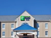 Holiday Inn Express Hotel & Suites Orangeburg 2*