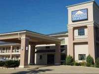 Executive Inn and Suites Joaquin 2*