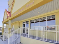 Bonita Beach Hotel 3*