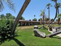 Thunderbird Executive Inn & Conference Center 3*