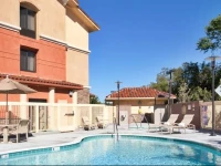 Hampton Inn & Suites Thousand Oaks 3*