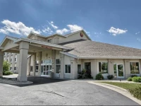 Comfort Inn & Suites Dimondale 2*