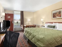 Ramada Wytheville 2*