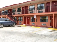 Summer Breeze Motel 2*