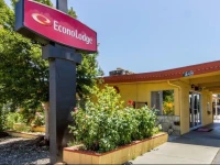 Econo Lodge Fairfield 2*