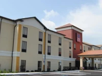 Comfort Suites Altoona 3*
