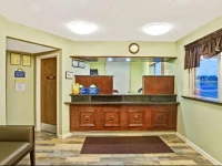 Days Inn Clarksville 2*