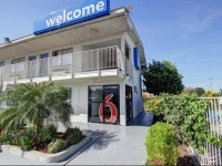Motel 6 Laredo South 2*