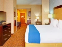 Holiday Inn Express Hotel & Suites Byram 2*