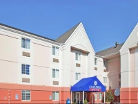 Candlewood Suites Salina 2*