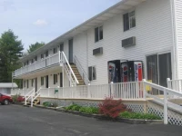 Knotty Pine Motel 2*