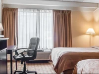 Quality Inn Buffalo Airport 2*
