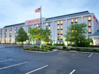 Hampton Inn Woodbridge 3*