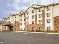 Comfort Suites Grayslake 3*