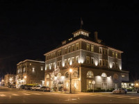Majestic Inn and Spa