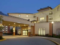 Doubletree By Hilton Bloomington 3*