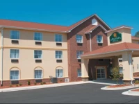 La Quinta Inn & Suites Rome 3*