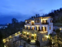 Guesthouse Iris 2*