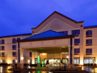 Holiday Inn Hotel & Suites Wausau-Rothschild 3*