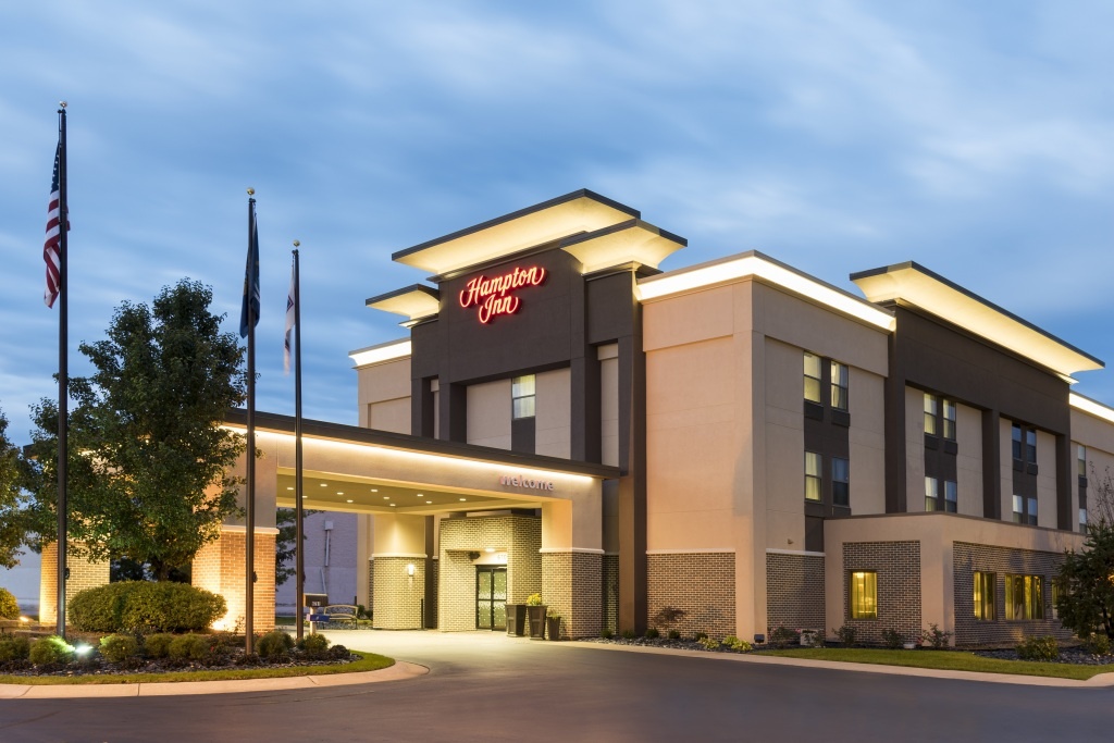 Hampton Inn Midland 3*