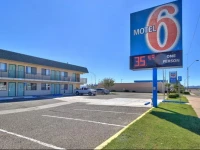 Motel 6 Douglas 1*