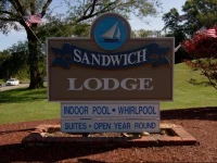 Sandwich Lodge & Resort 2*