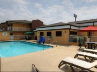 Quality Inn South Duncan 3*