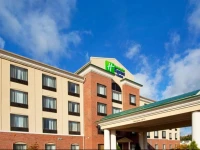 Holiday Inn Express Hotel & Suites Detroit-Utica 2*