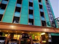 Kabayan Hotel Monumento 3*