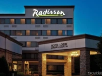 Radisson Hotel Freehold 3*