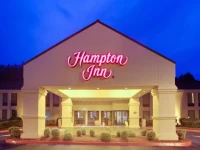 Hampton Inn Chester 3*