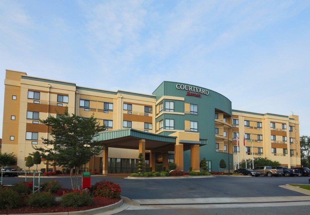 Courtyard Warner Robins 3*