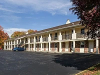 Econo Lodge Sturbridge 2*
