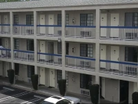 Days Inn Orange Anaheim 2*