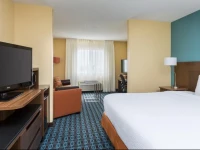 Fairfield Inn Lincoln 2*