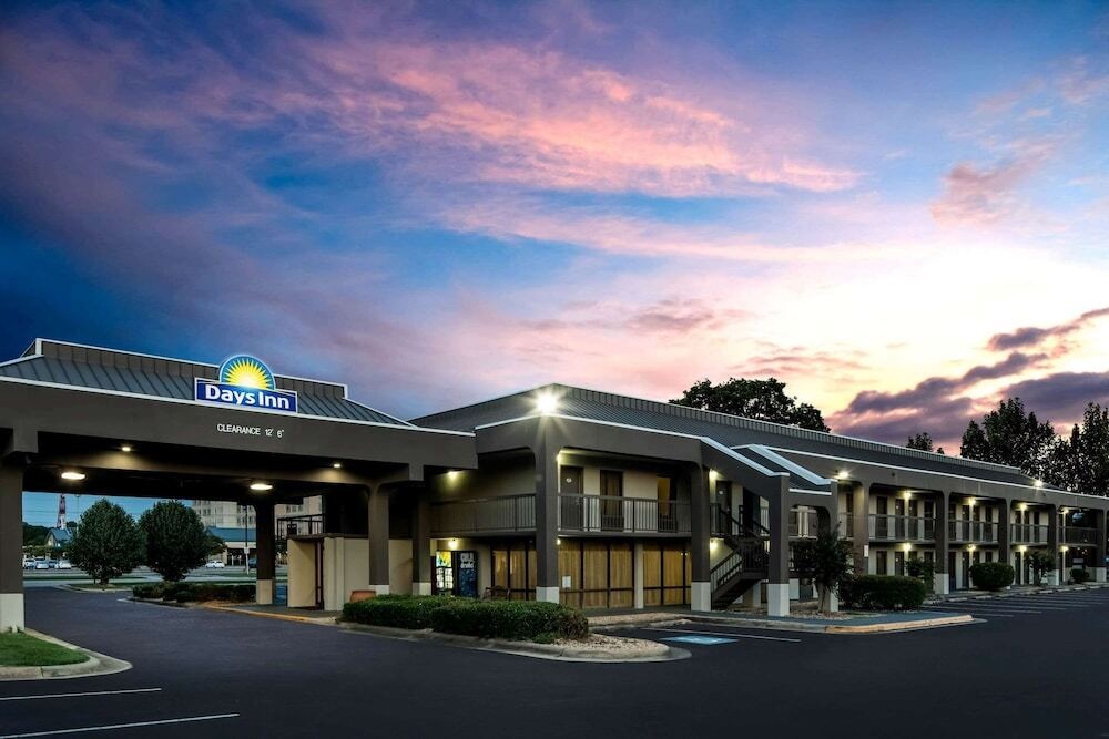 Days Inn Wilson 2*