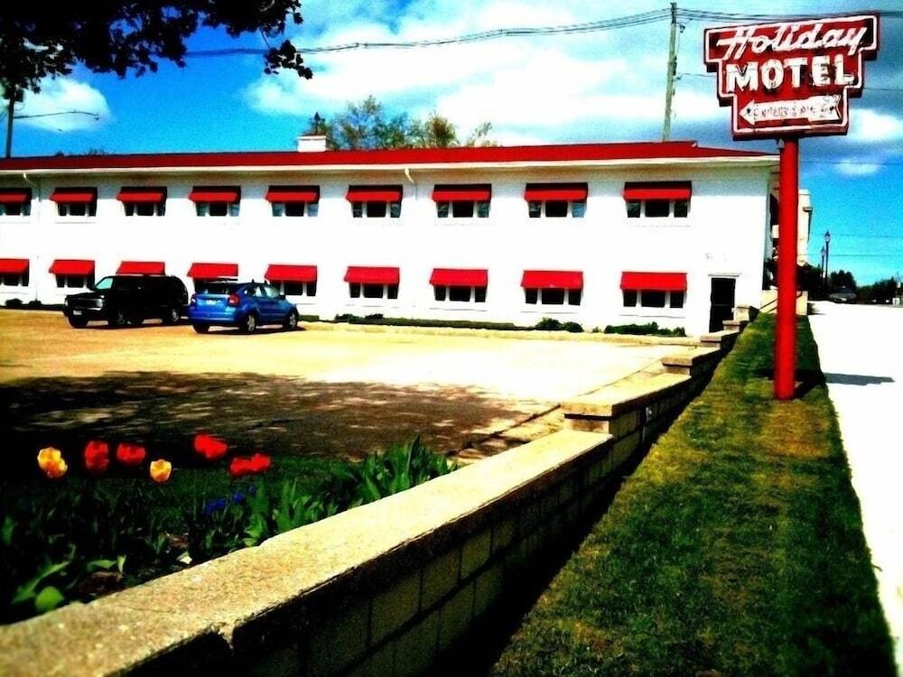 Holiday Music Motel 2*