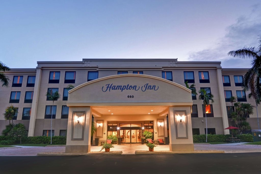 Hampton Inn Boca Raton-Deerfield Beach 3*