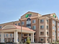 Holiday Inn Express Hotel & Suites Ontario 2*