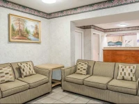 Days Inn Berlin 3*