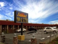 Sunset Inn and Suites West Sacramento 2*