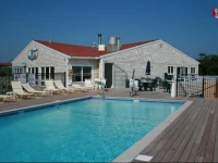 Outer Reach Resort 3*