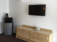 Lark Motel 2*