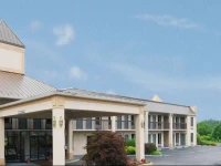 Quality Inn Troutville 2*