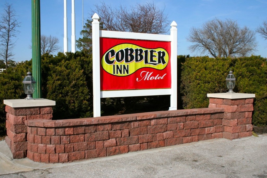 Cobbler Inn 2*