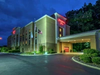Hampton Inn Cambridge 3*