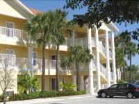 Coral Falls Apartments 3*