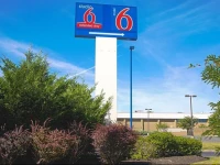 Motel 6 East Brunswick 2*