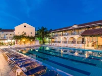 Perkes Hotel 2*